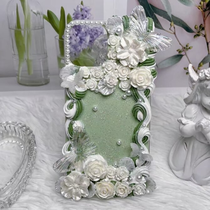 Mobile phone case32